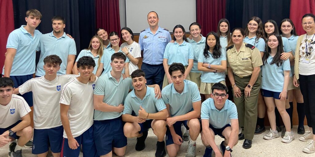 Concurso literario “Carta a un militar”